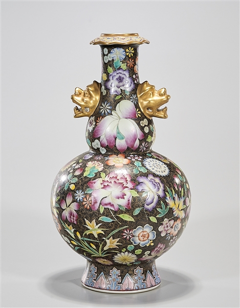 Chinese Enameled Porcelain Vase