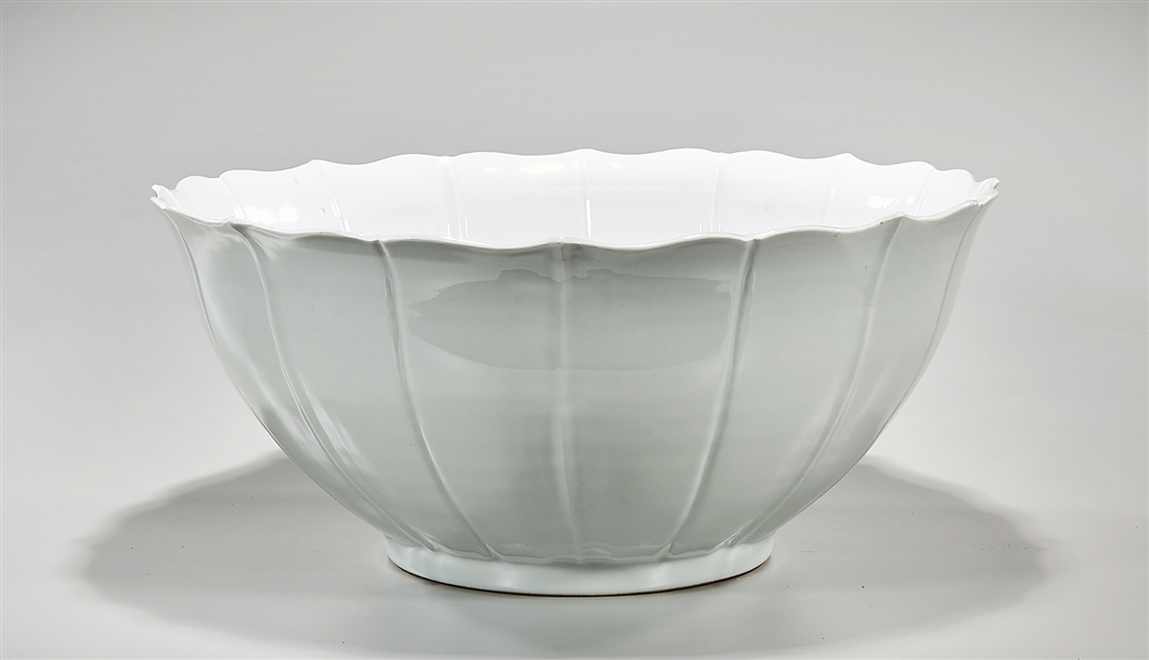 Large Chinese Glazed Porcelain Scalloped Rim Bowl
