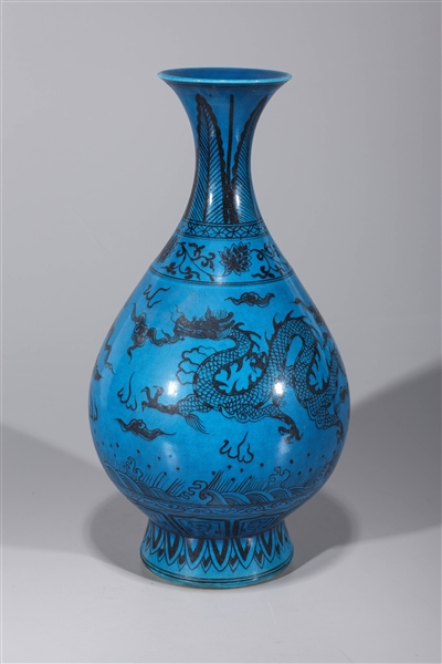 Chinese Yuan Style Dragon Vase