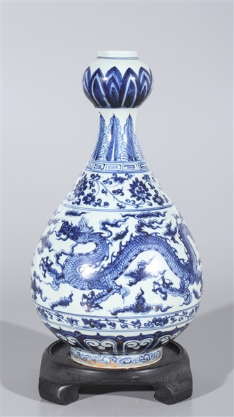 Chinese Blue and White Garlic Mouth Vase