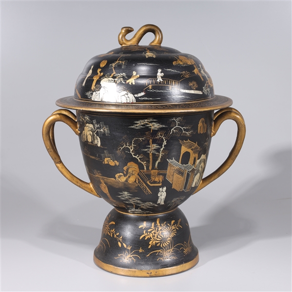 Chinese Enameled Porcelain Imitating Lacquer Vase
