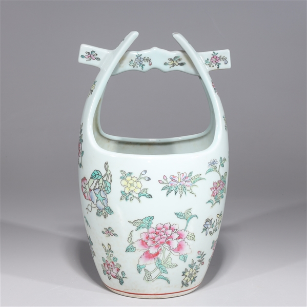 Chinese Famille Rose Porcelain Vessel