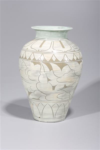 Large Korean Incised Glazed Vase