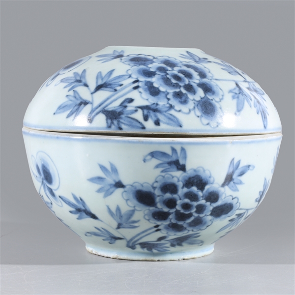 Korean Blue & White Porcelain Circular Box