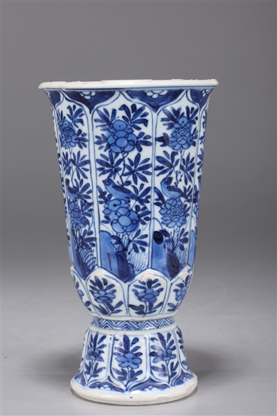 Chinese Blue & White Porcelain Kangxi Vase