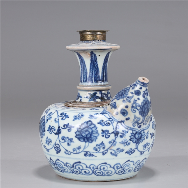 Chinese Ming Dynasty Blue & White Porcelain Ewer