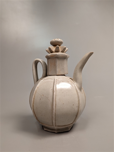 Song-Style Qingbai Covered Ewer