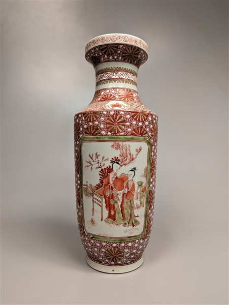 Kangxi-Style Iron Red and Green Enameled Porcelain Vase